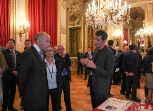 art2m et laurent fabius